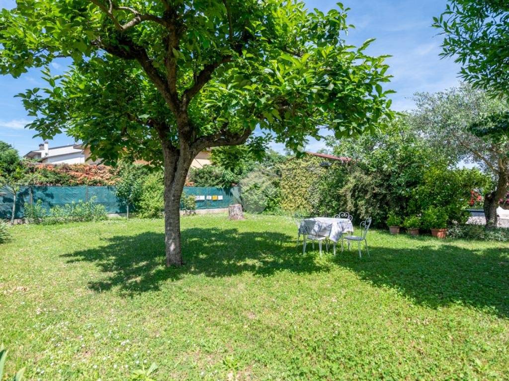 Villa a Villafranca di verona in Via Angelo Poiani, 72 - Foto 5