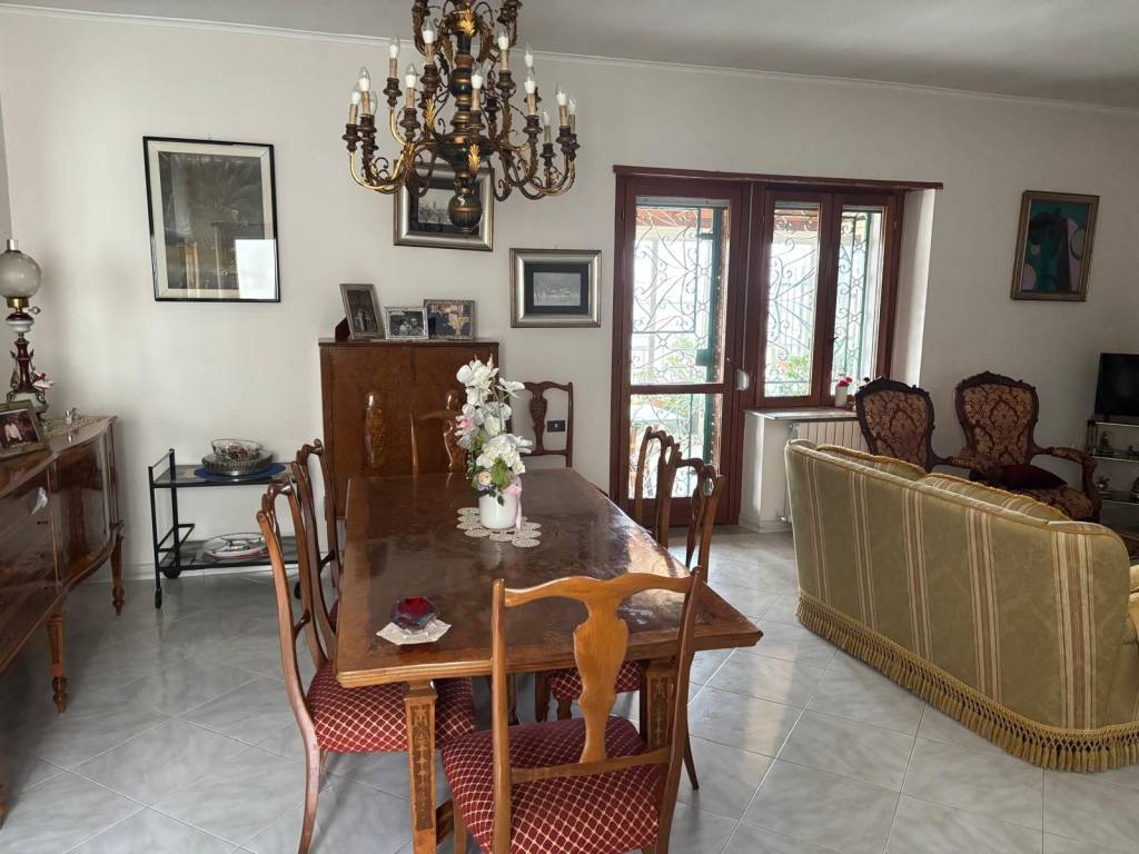 Appartamento a Crotone in Via Mario Nicoletta - Foto 3