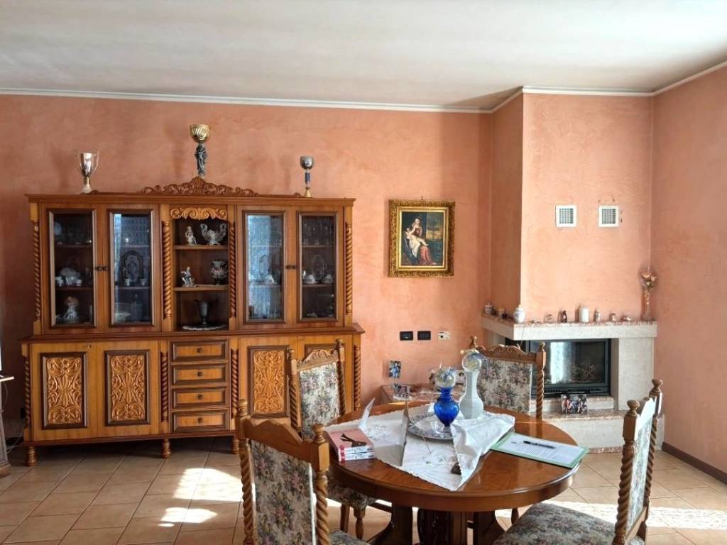 Villa a Curtatone in Via Andrea Mantegna, 47 - Foto 3