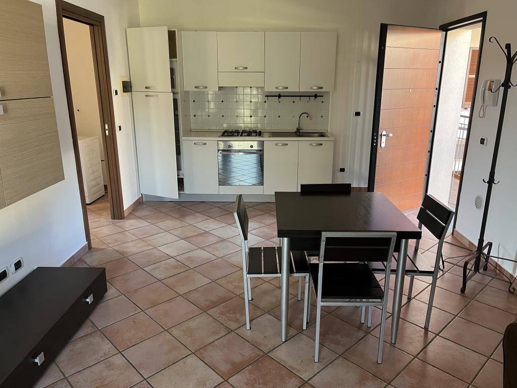 Appartamento a Sesto calende in Via degli Iris - Foto 2