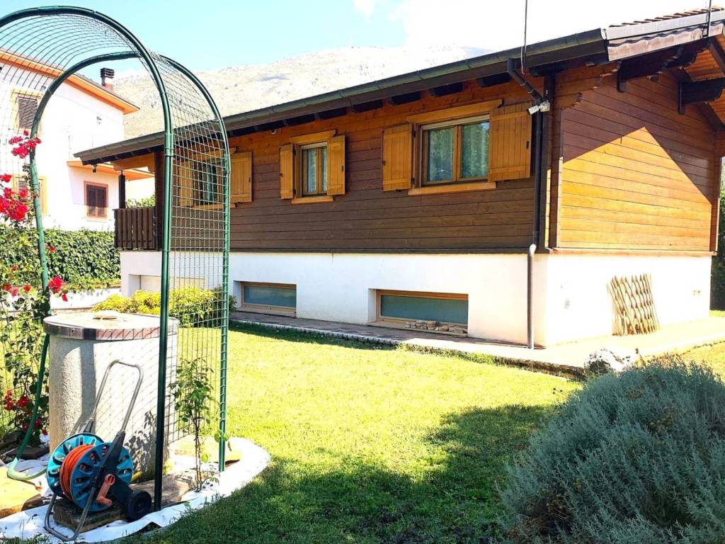 Villa a Avezzano in VIA LIONELLI, 26 - Foto 4