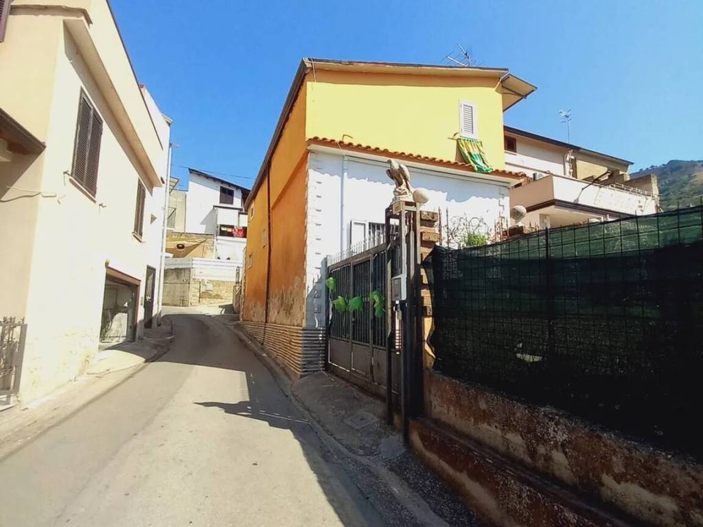 Villa a Santa maria a vico in Via Rosciano, 71 - Foto 3