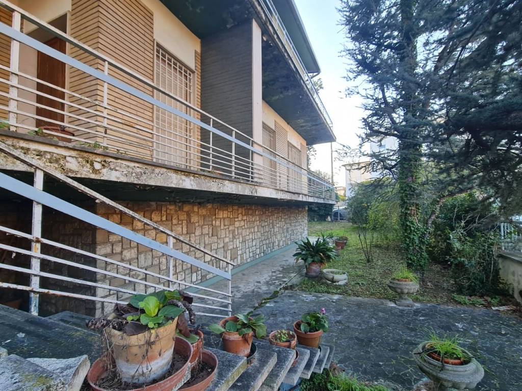 Villa a Jesi in Via Raffaello Sanzio - Foto 2