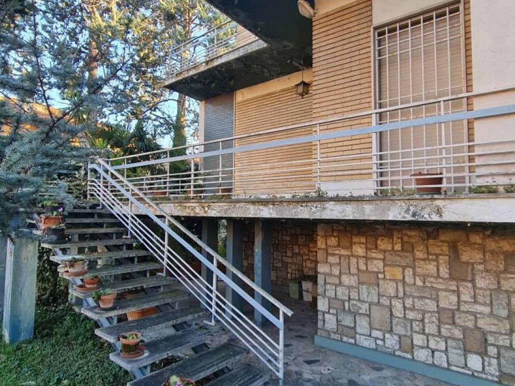 Villa a Jesi in Via Raffaello Sanzio - Foto 4