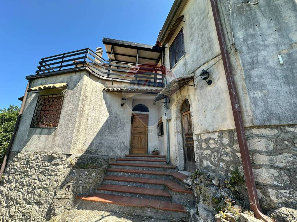 Casa indipendente a Montaquila in Via Lago, 1 - Foto 5
