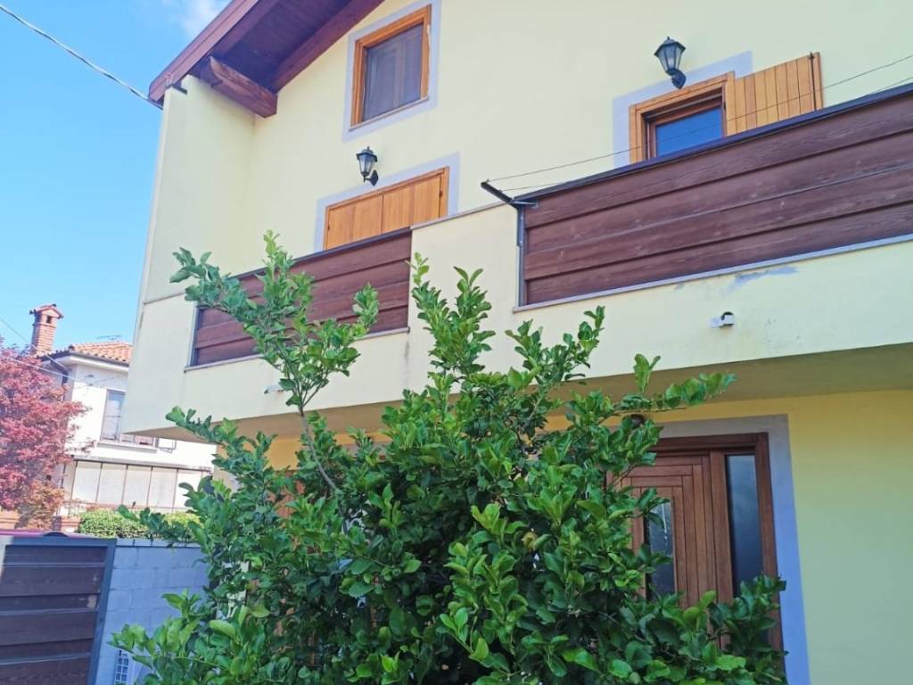 Villa a Monfalcone in Via Pucino, 48 - Foto 2