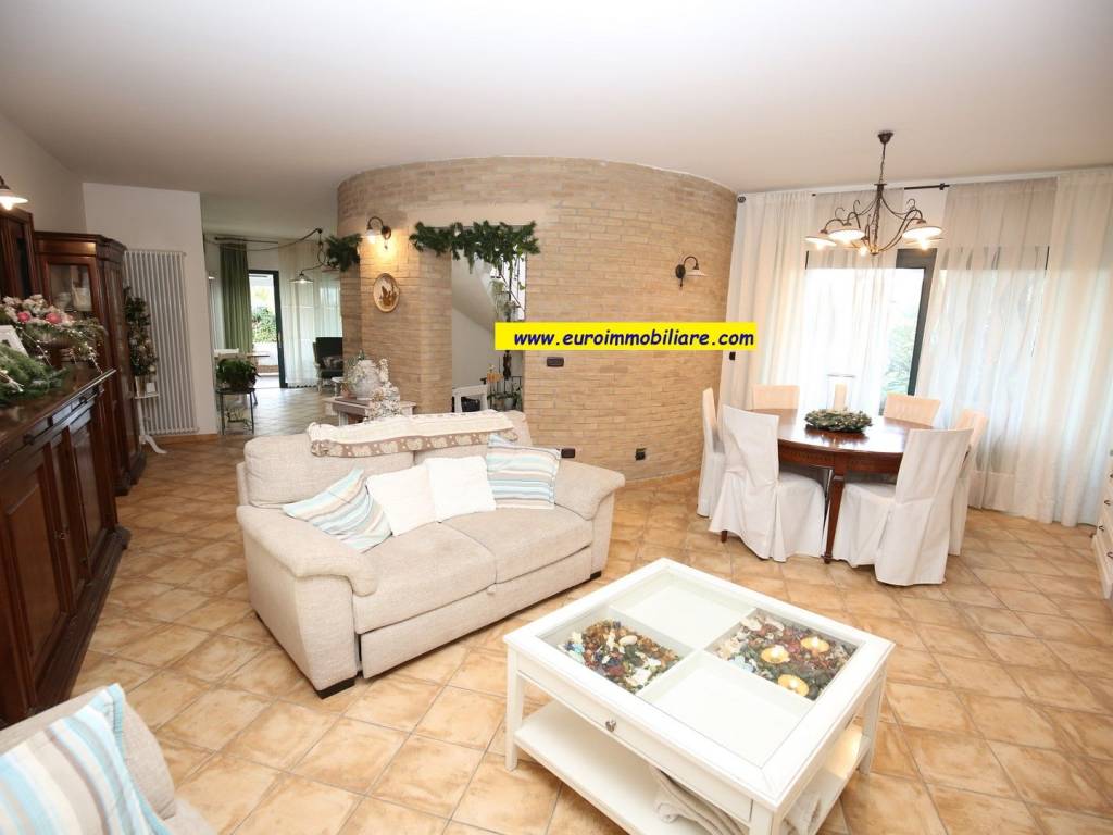 Villa a Pineto in Via Torre Cerrano, 6 - Foto 3