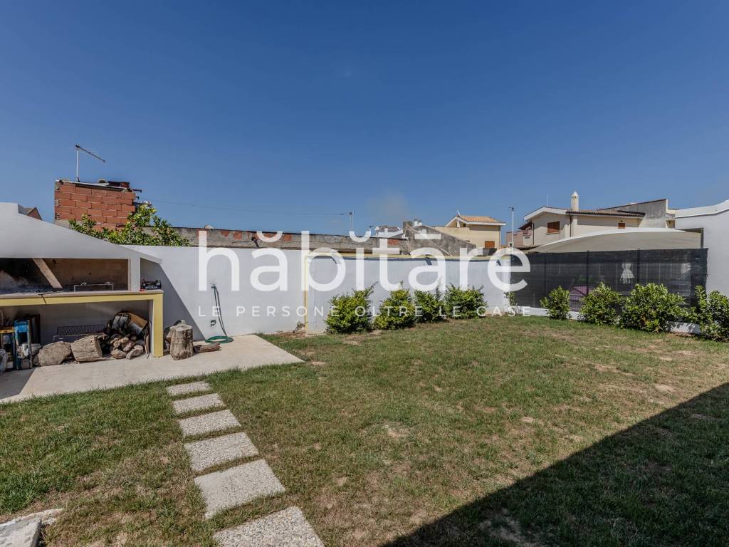 Villa a Cagliari in Via dei Ciclamini, 34 - Foto 3