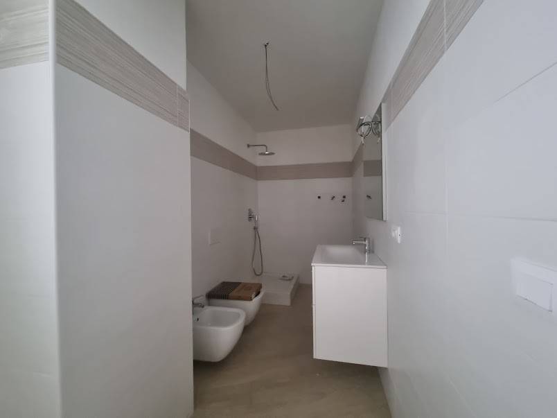 Appartamento a Spotorno in Viale Europa - Foto 3