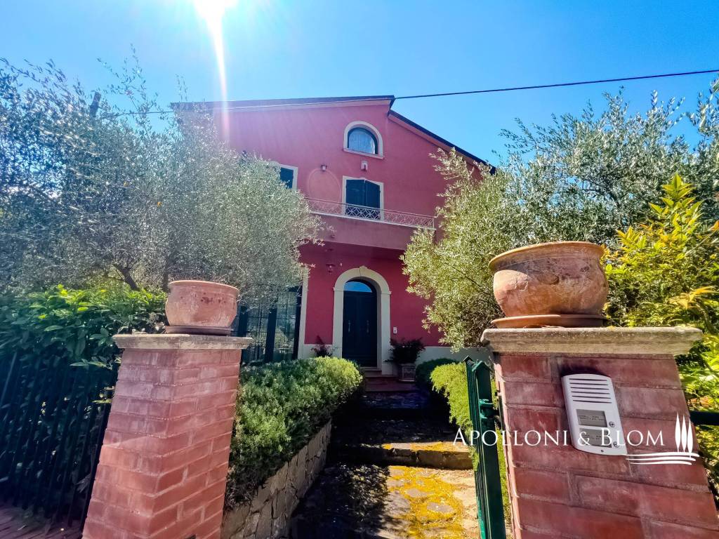 Villa a Castiglione del lago in Via del Progresso - Foto 4
