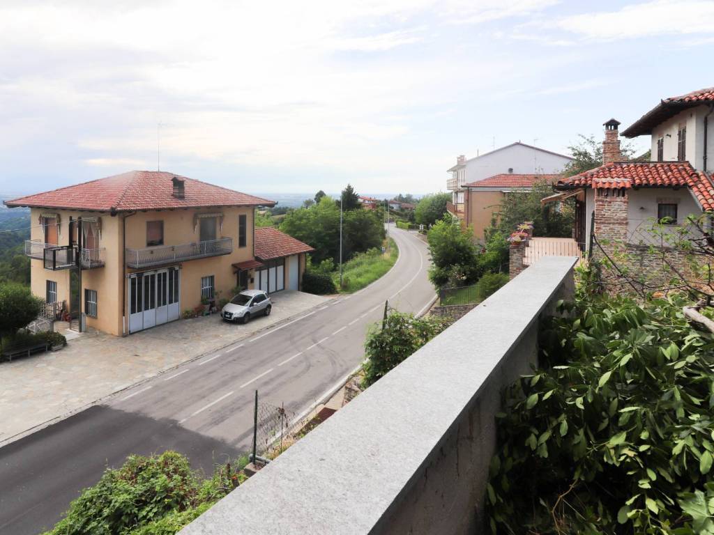 Villa a Belvedere langhe in via Donadei - Foto 4