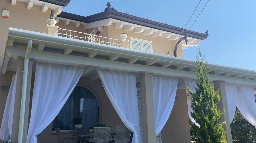 Villa a Camaiore in Via Michelangelo Buonarroti, 69 - Foto 2