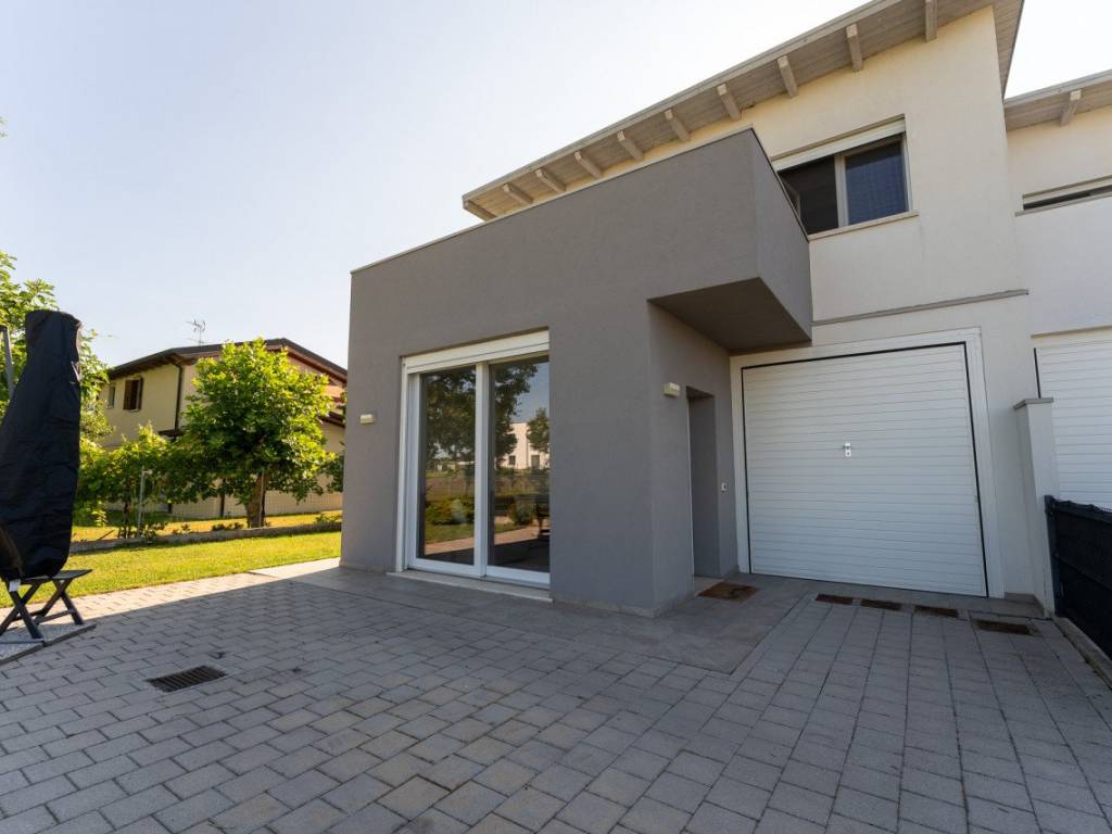 Villa a Legnaro in Via Umberto Nobile, 6 - Foto 2