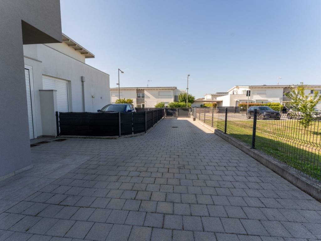 Villa a Legnaro in Via Umberto Nobile, 6 - Foto 3