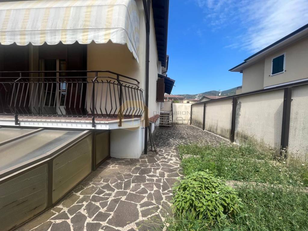 Villa a Rezzato in Via Enrico Fermi, 28 - Foto 3