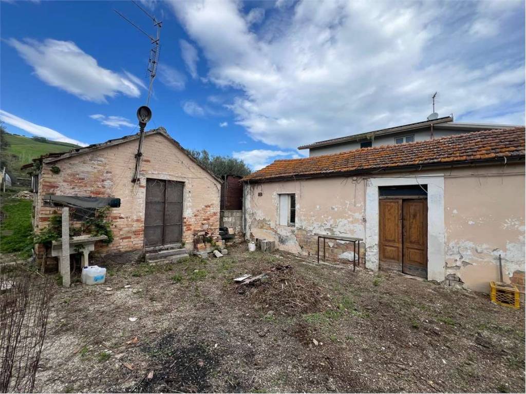 Terreno a Pineto in VIA PIERPAOLO PASOLINI - Foto 3