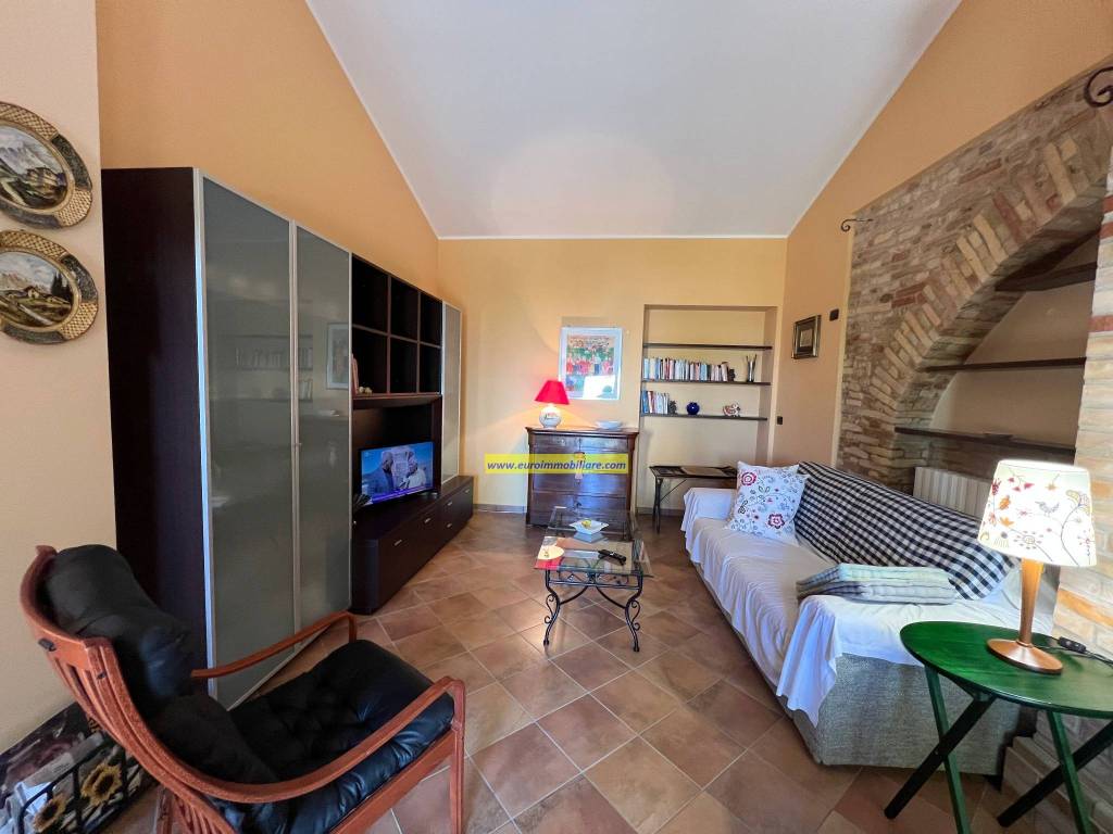 Villa a Atri in Vico Chiuso Di Via Baiocchi - Foto 4