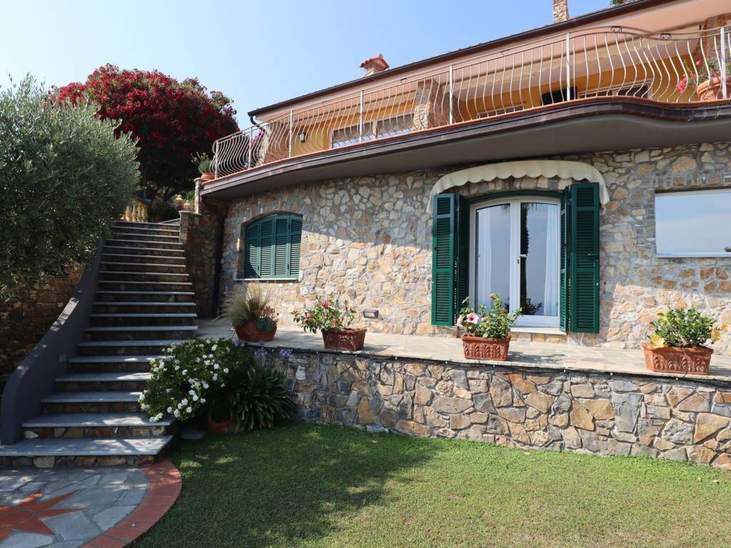 Villa a Andora in STRADA DELLE CATENE - Foto 3