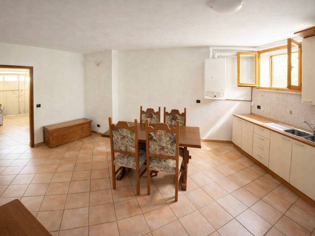 Casa indipendente a Fabriano in Vicolo Castrica - Foto 5