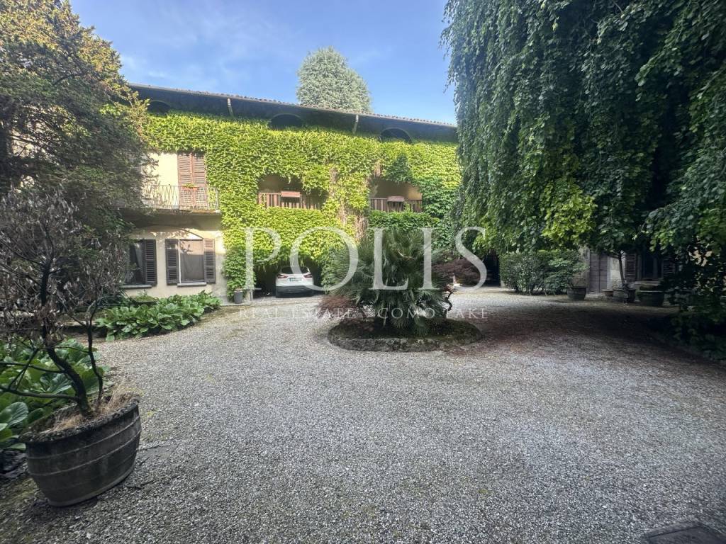 Villa a Alzate brianza in VIA DIAZ - Foto 2