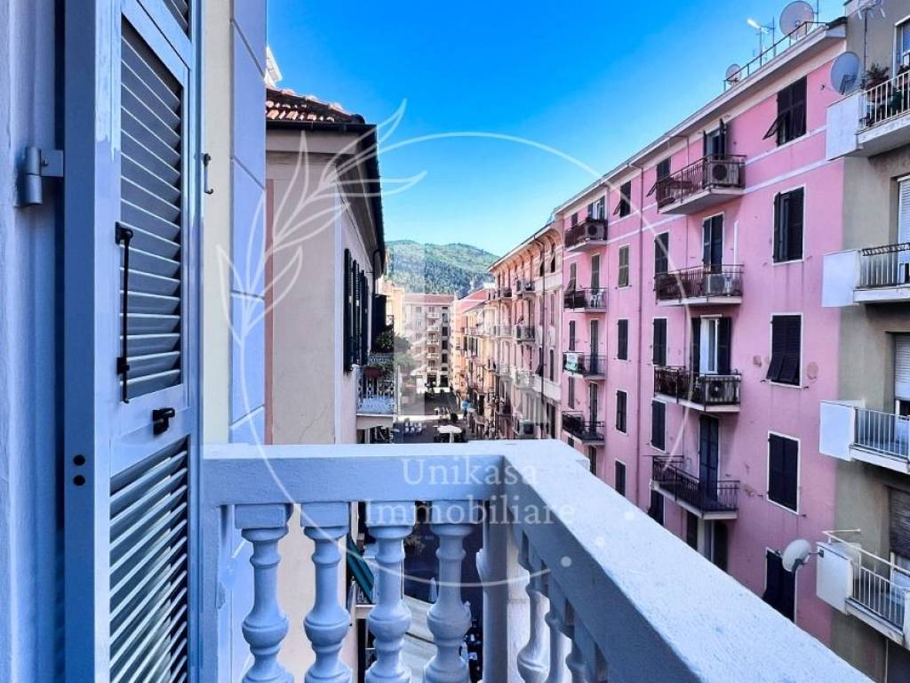 Appartamento a Vado ligure in Via Giuseppe Parini, 14 - Foto 5