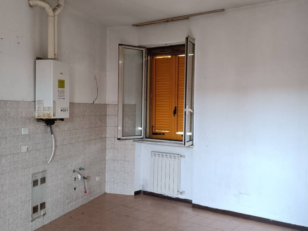 Palazzo / stabile a Trecate in Via Giuseppe Verdi, 30 - Foto 2