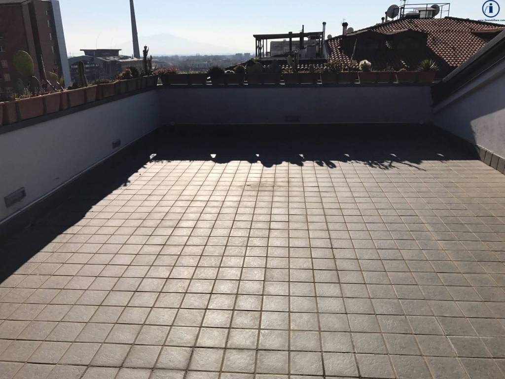 Appartamento a San nicola la strada in VIA PAUL HARRIS P.CO MIRABELLA - Foto 2