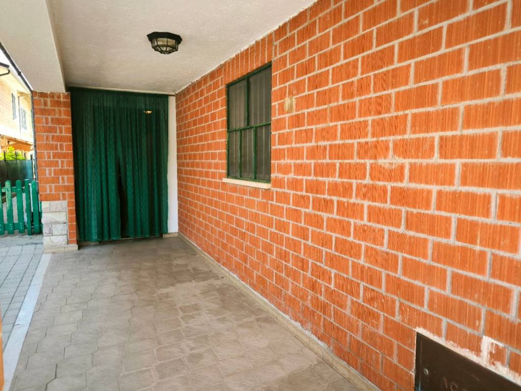 Villa a Bastia umbra in Via Piemonte, 8 - Foto 2