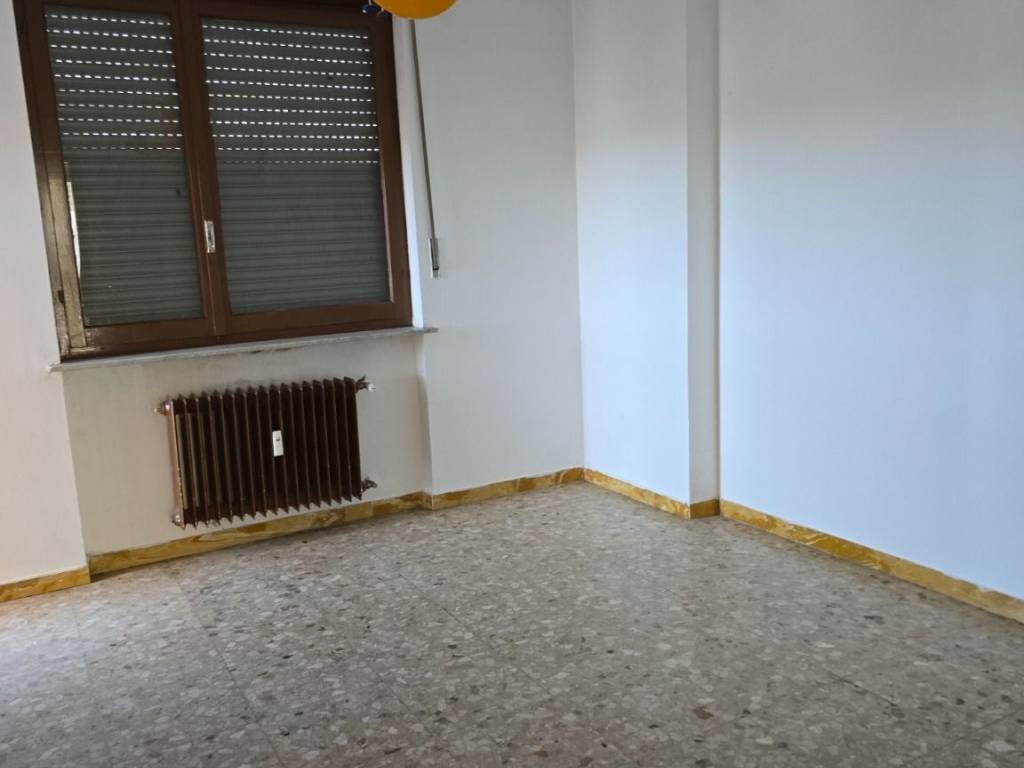 Appartamento a Vercelli in Via Obbia - Foto 3