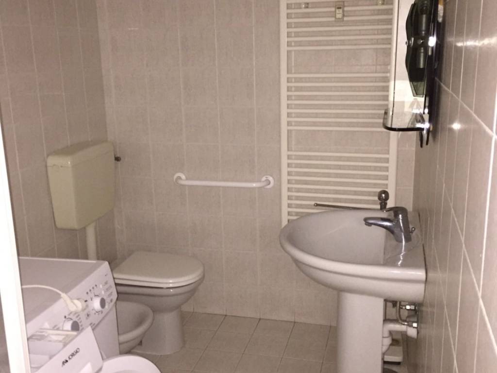 Appartamento a Asti in Via Francesco Petrarca, 38 - Foto 5