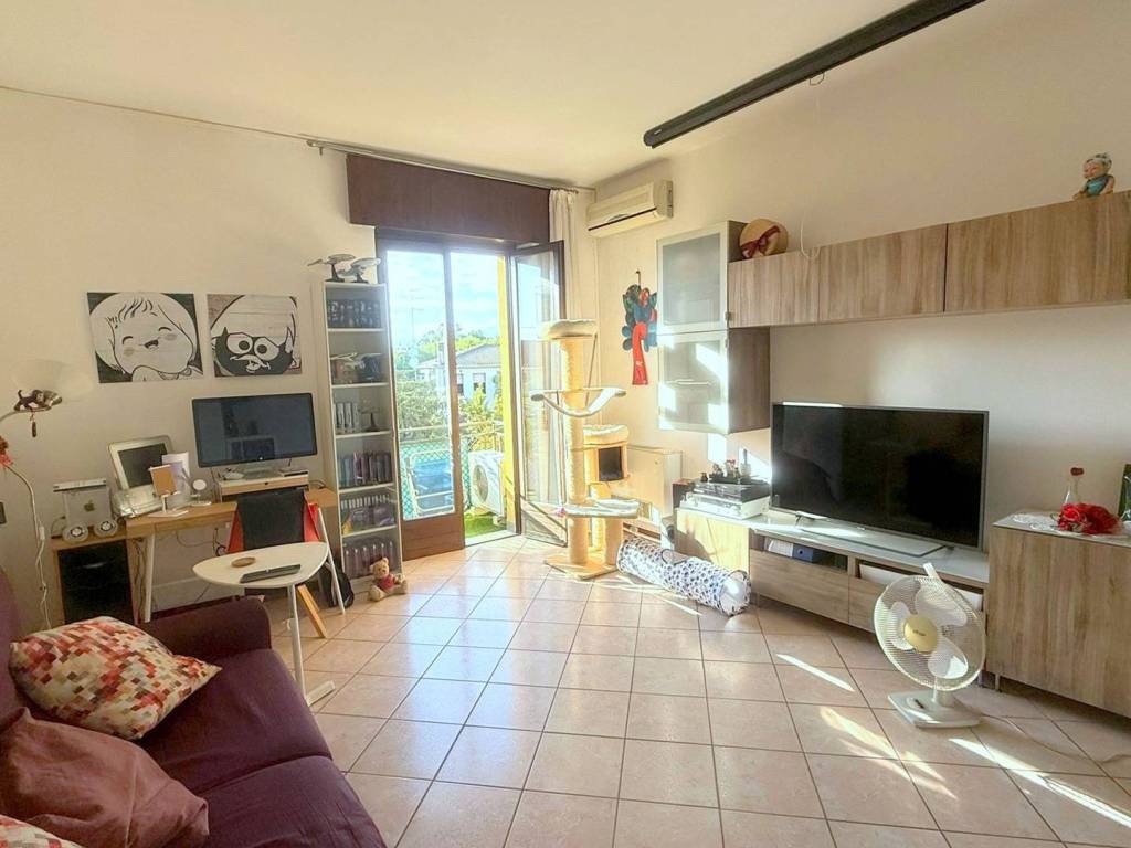 Appartamento a Verona in Via Adda, 8 - Foto 2