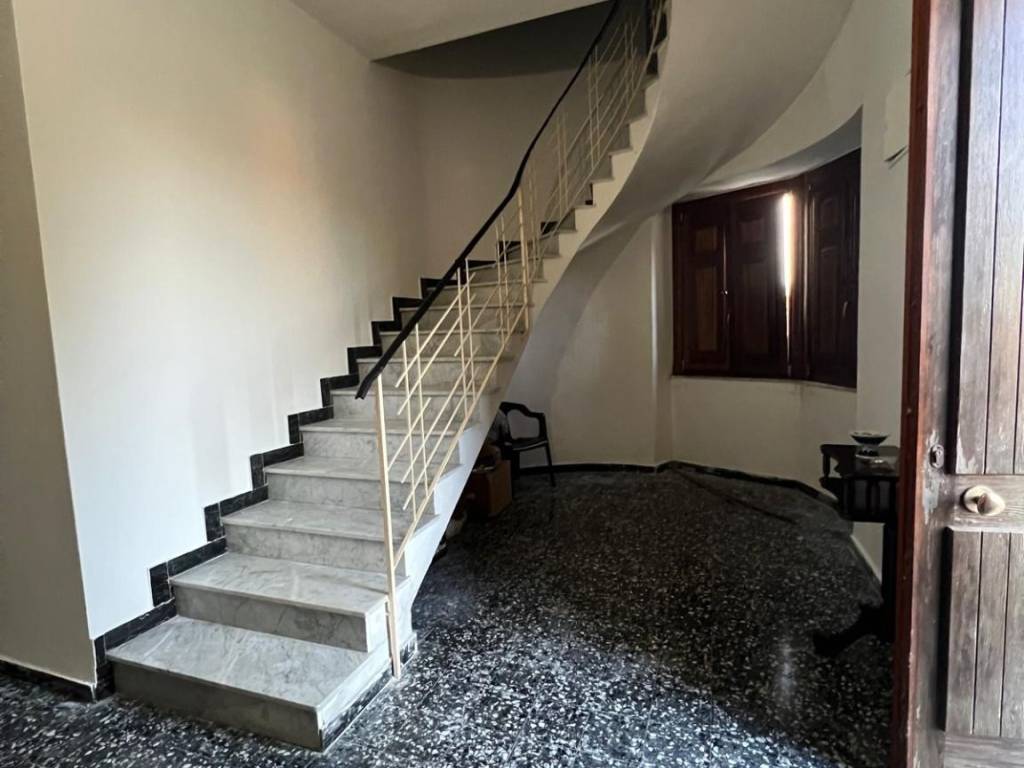 Villa a Collinas in Via Vittorio Emanuele III - Foto 4