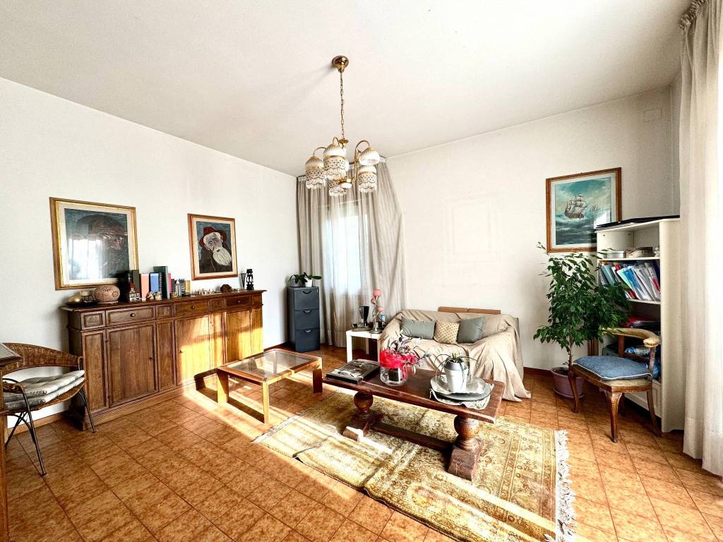 Villa a Quarrata in Via Campriana - Foto 2