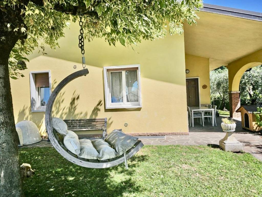 Villa a Pastrengo in Via monte baldo, 4 - Foto 2