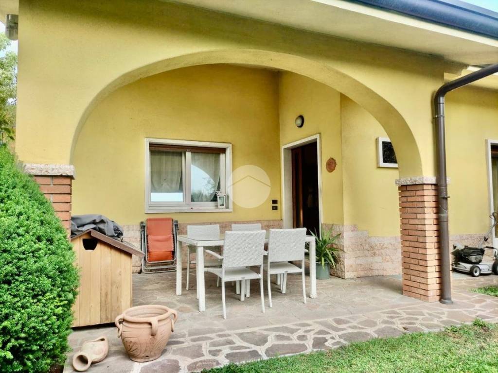 Villa a Pastrengo in Via monte baldo, 4 - Foto 3