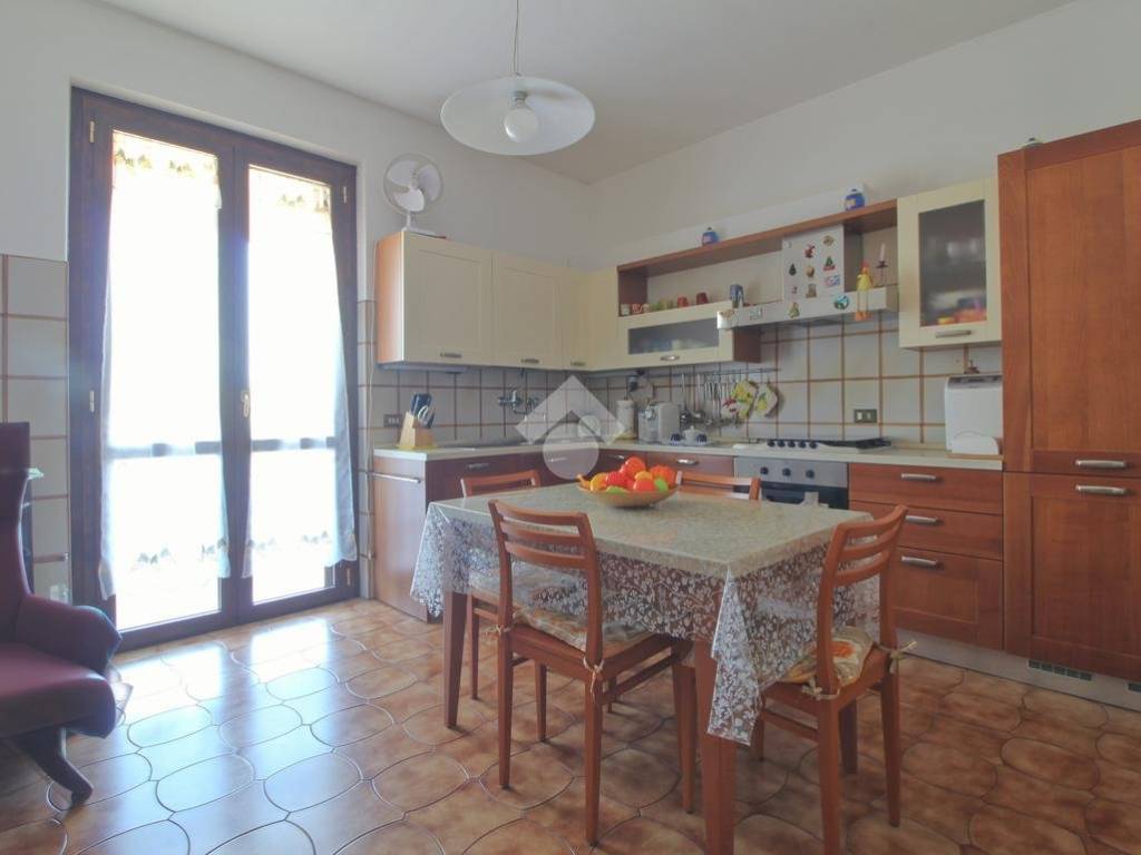 Casa indipendente a Mosciano sant'angelo in Contrada Santa Maria dell'Arco - Foto 5