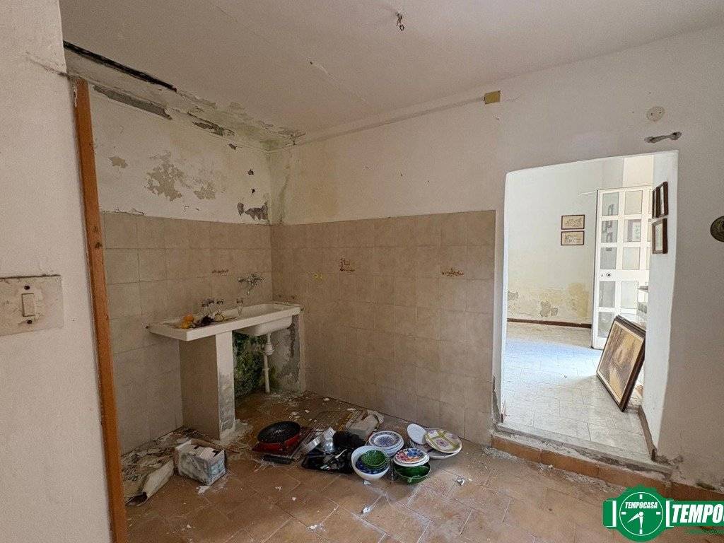 Casa indipendente a Vezzano ligure in Via Roma, 3 - Foto 2