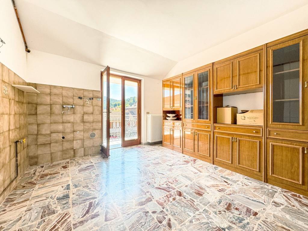 Appartamento a Brovello-carpugnino in Via Alto Vergante 226 - Foto 5