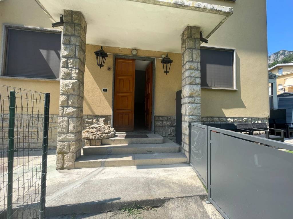 Appartamento a Calolziocorte in Via Serta, 13 - Foto 2