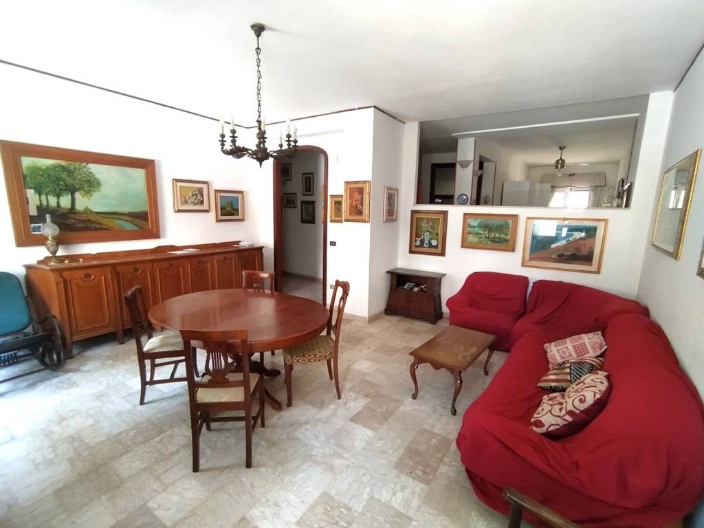 Appartamento a Brindisi in Via Montenegro - Foto 4