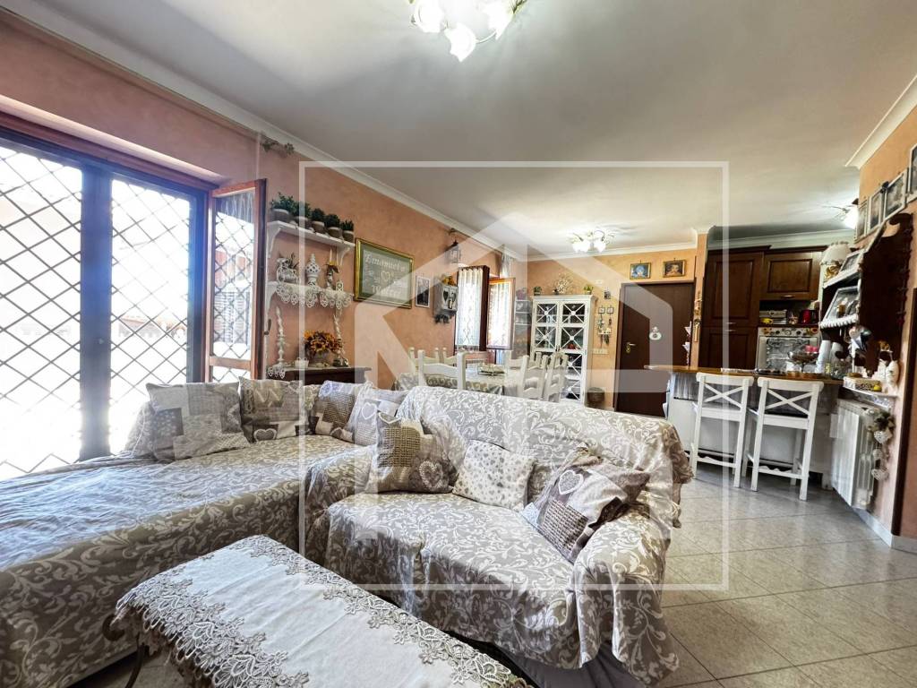 Villetta a schiera a Genzano di roma in Via Fausto Gullo, 14 - Foto 2