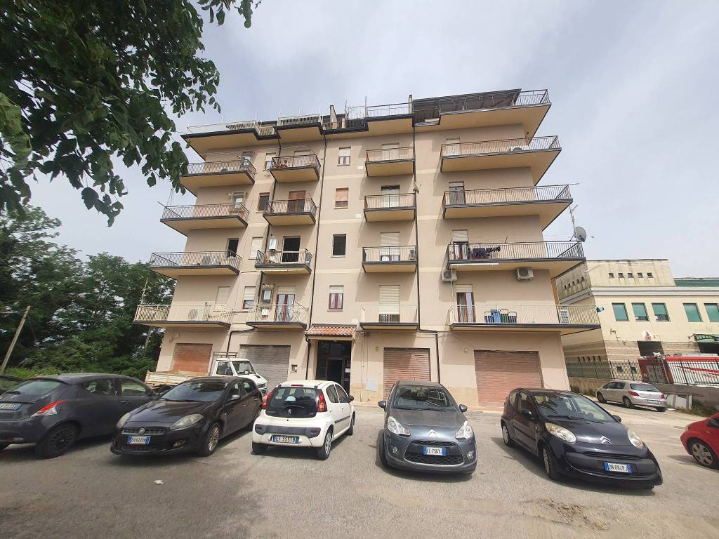 Appartamento a Vibo valentia in Via dei Glicini - Foto 3
