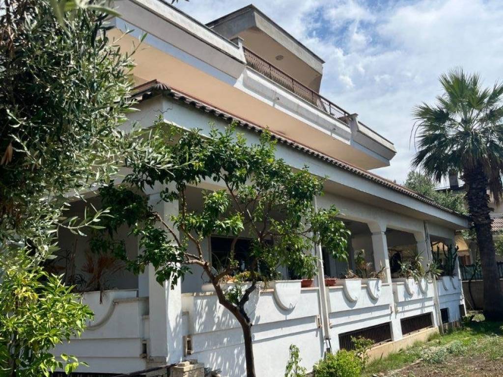 Villa a Formia in Via Remigio Paone, 7 - Foto 3