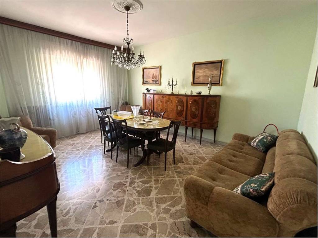 Appartamento a Brindisi in Via Romolo, 69 - Foto 4