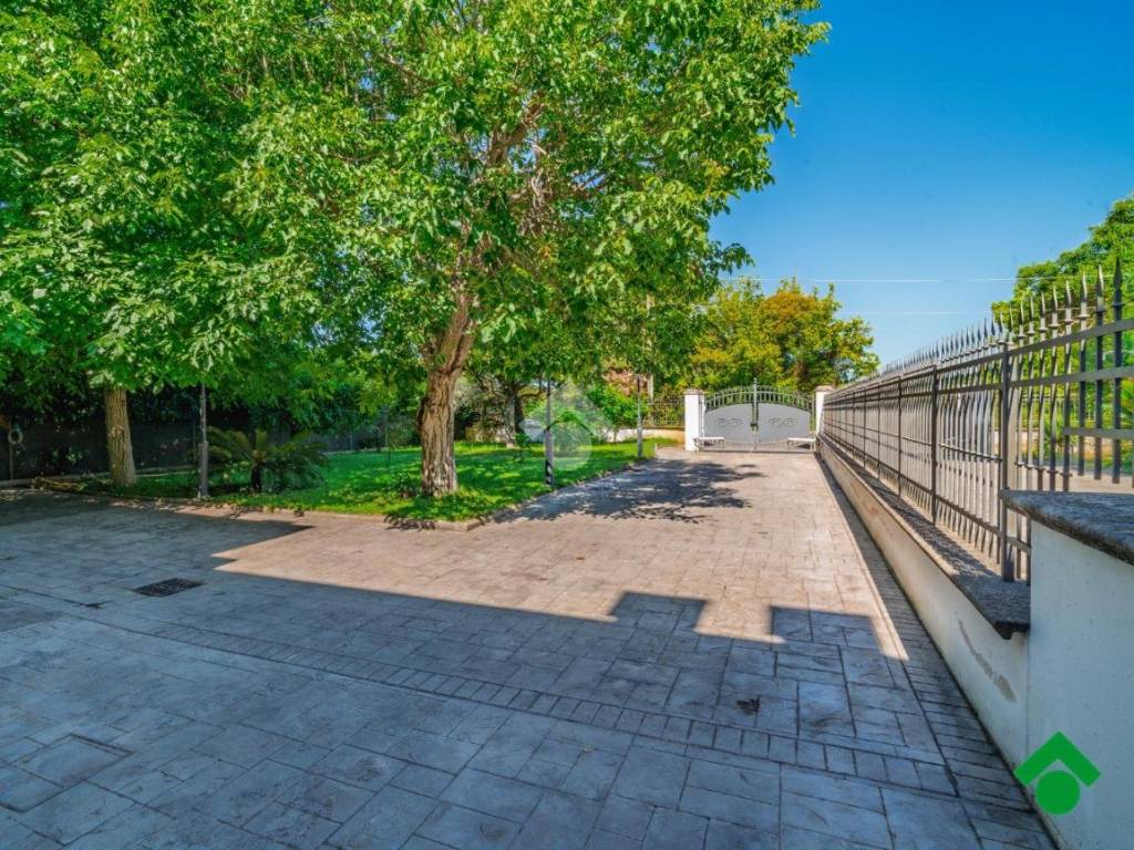 Villetta a schiera a Sermoneta in Via Sermonetana, 141 - Foto 3