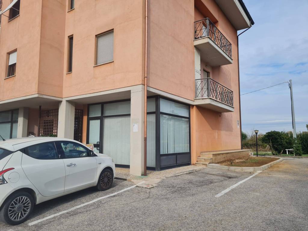 Appartamento a Deruta in Via Madonna dei Ranucci, 25 - Foto 4
