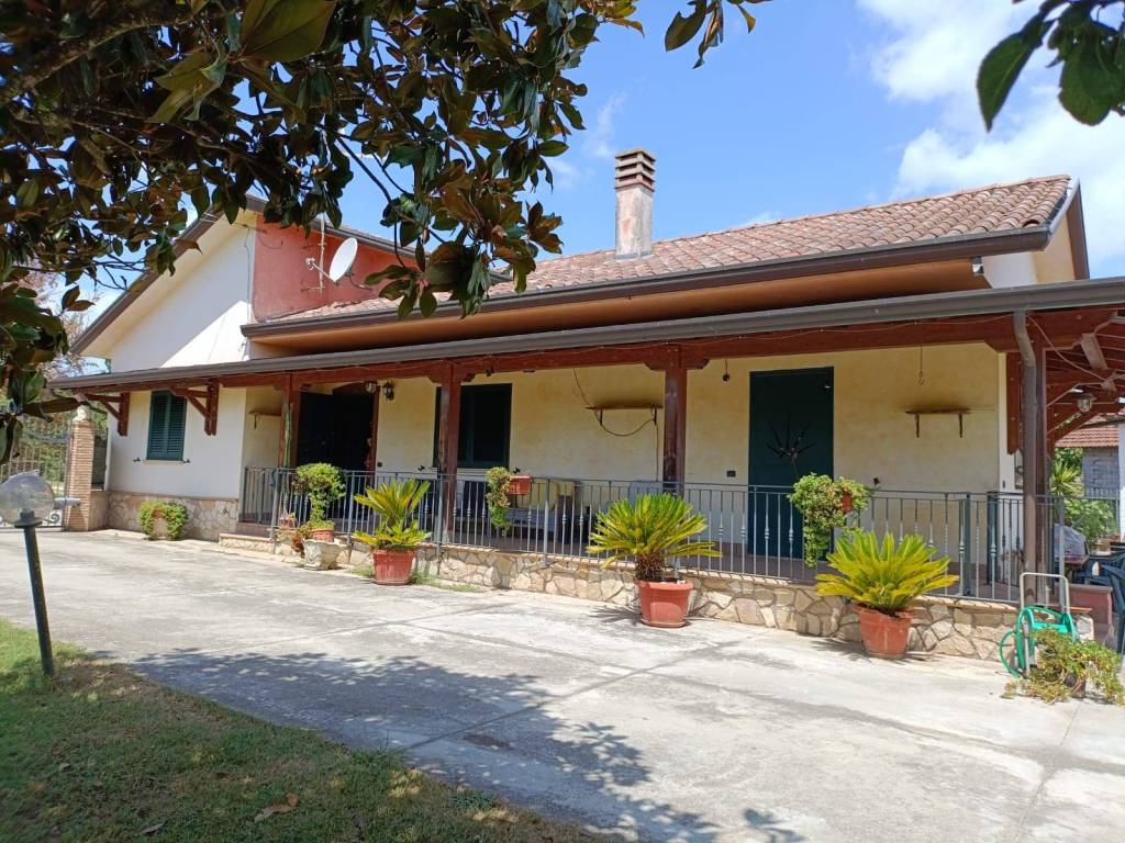 Villa a Ceprano in Via Ponterotto 2 - Foto 2