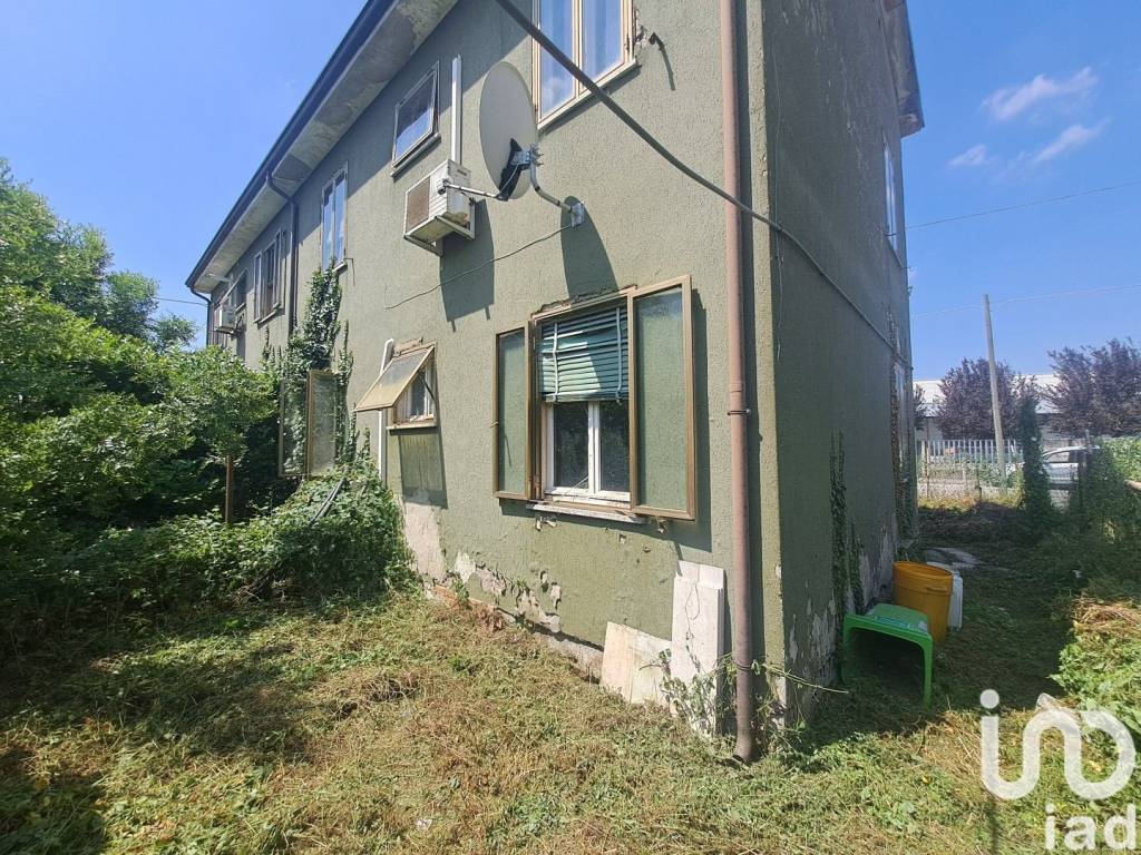 Appartamento a Crespino in Via Verdi - Foto 2