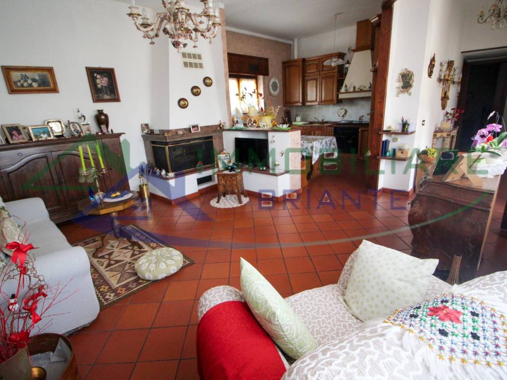 Casa indipendente a Casorate sempione in Via 25 Aprile - Foto 5