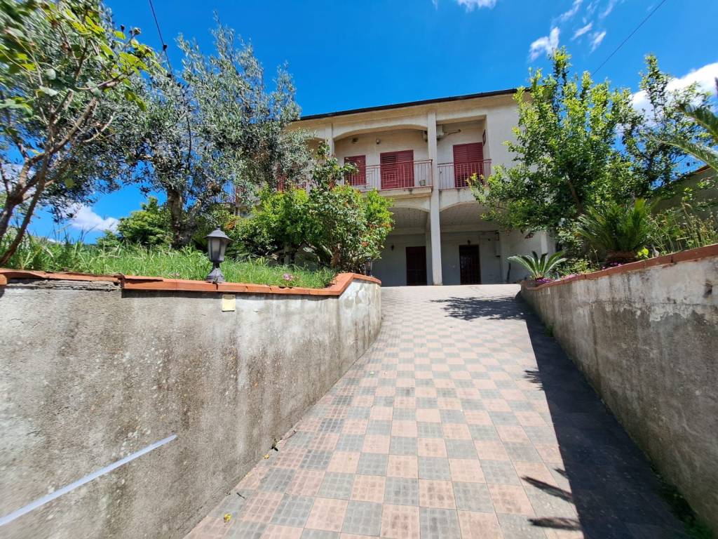 Villa a Sant'agata de' goti in Piazza Trieste - Foto 2